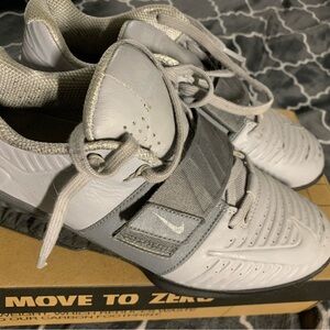 Nike Romaleo size 9.5 in used condition